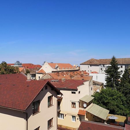 Bulevard Mansards Сату-Маре Номер фото